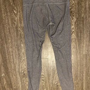 Lululemon leggings size 8 gray